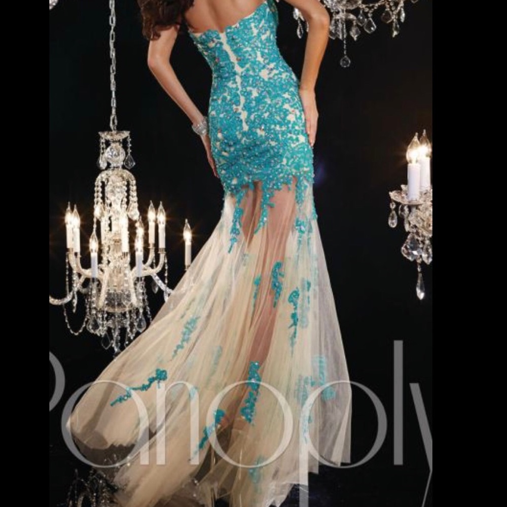 A gorgeous Panoply mermaid strapless gown!